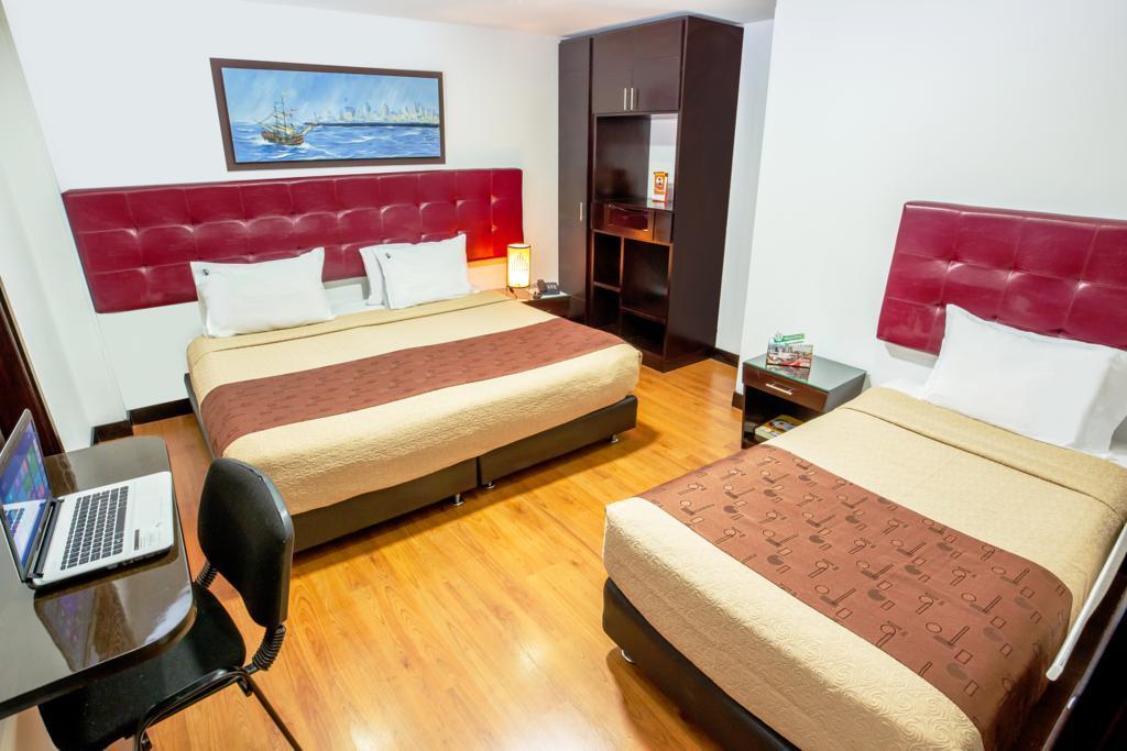 Aw Hotel Connect 33 Богота Екстериор снимка